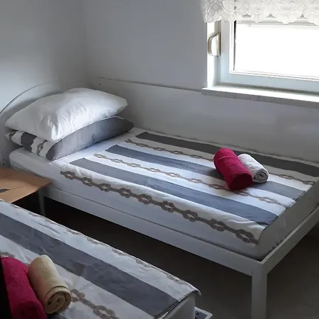 Tiha Nečujam